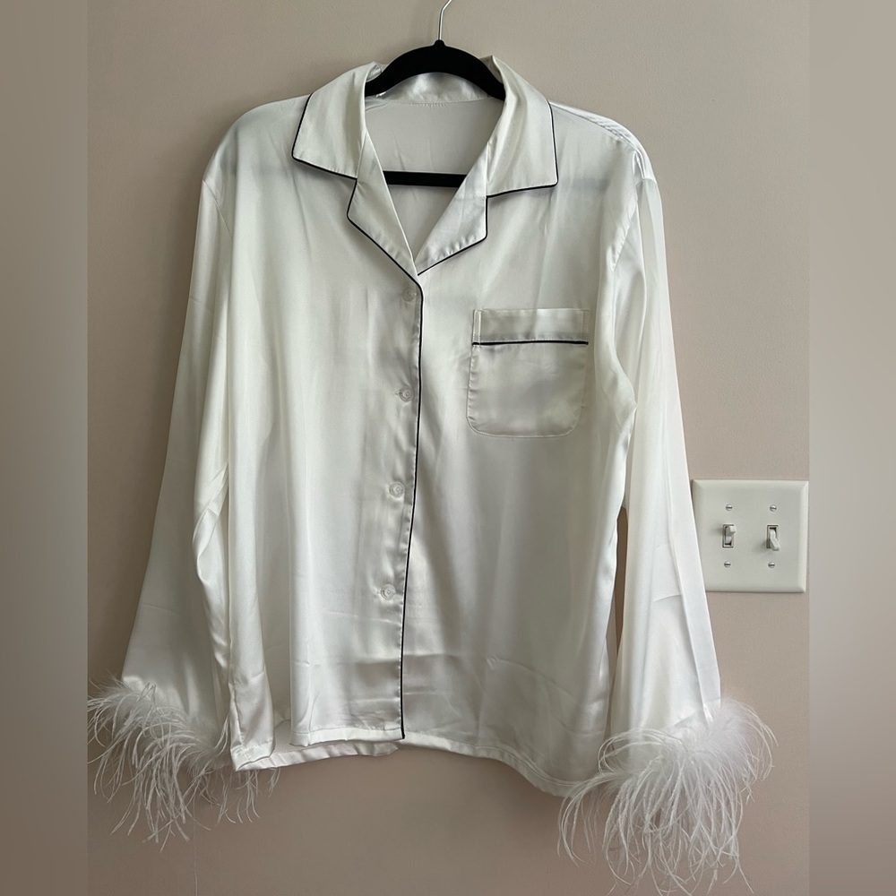 Boutique Bridal Pajama Set - Feathers - Size Large - Never Worn